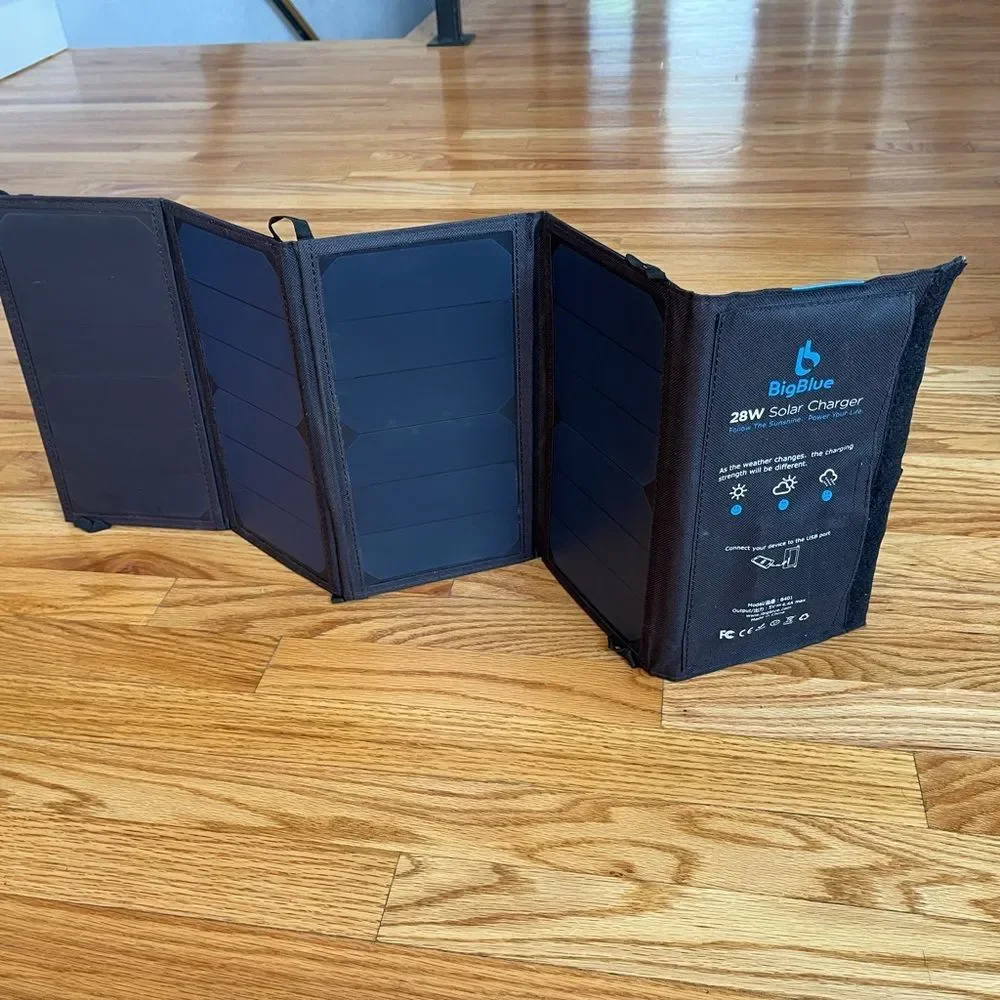 BigBlue Portable 28W Solar Panels Charger with Digital Ammeter